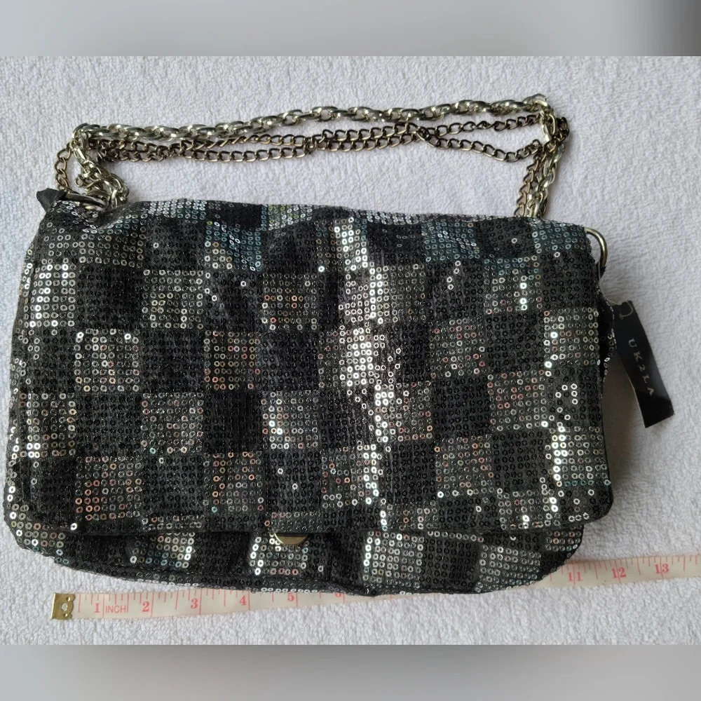 NWT UK2LA Black and Silver Sequin Purse cross  body clutch with Chain Strap - Picture 10 of 14